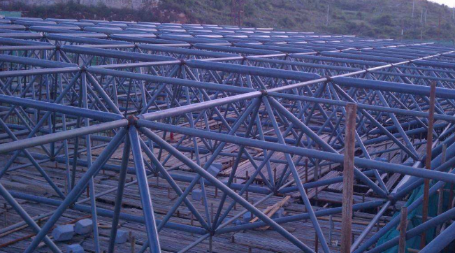 青铜峡概述网架加工中对钢材的质量的过细恳求